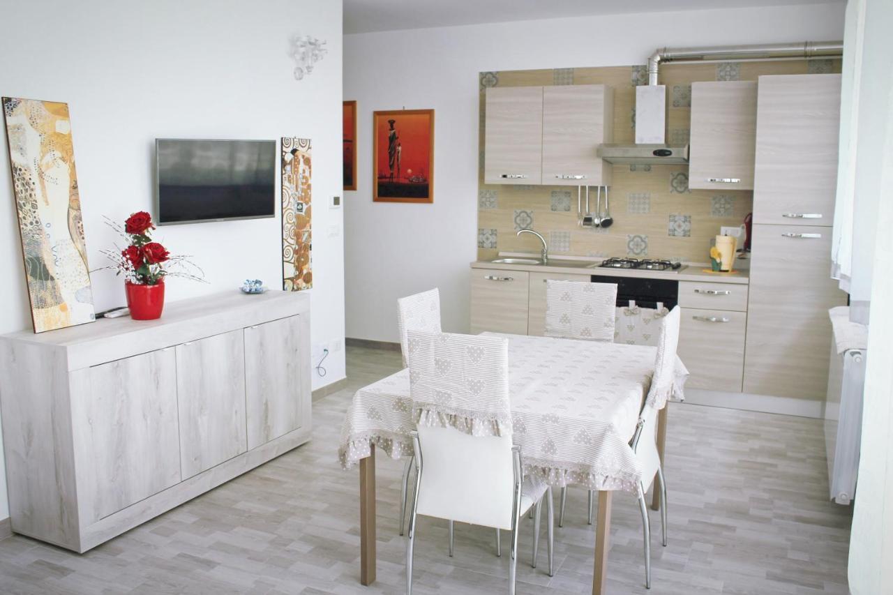 Apartment Sweet Harmony *